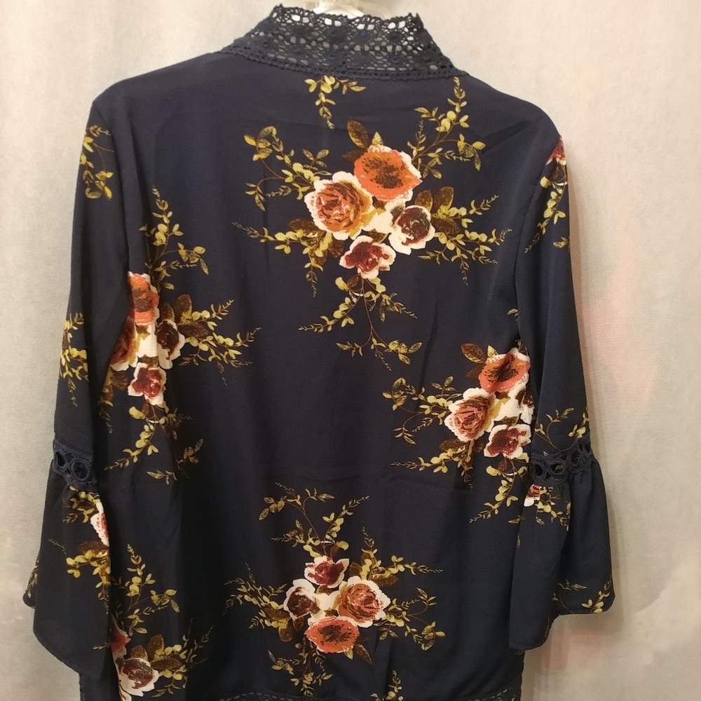 ✨Last One✨Navy Boho Floral Kimono Cardigan - Picture 6 of 8